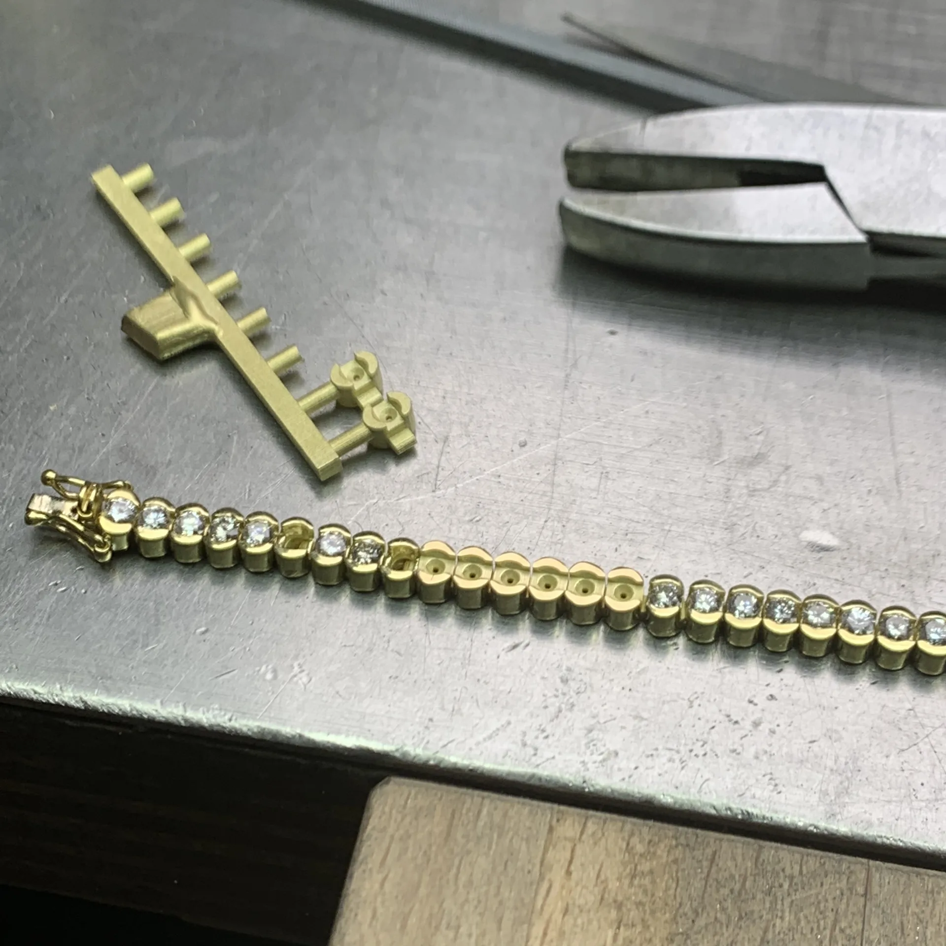 Verlängerung eines Armbandes, weitere Aufnahme