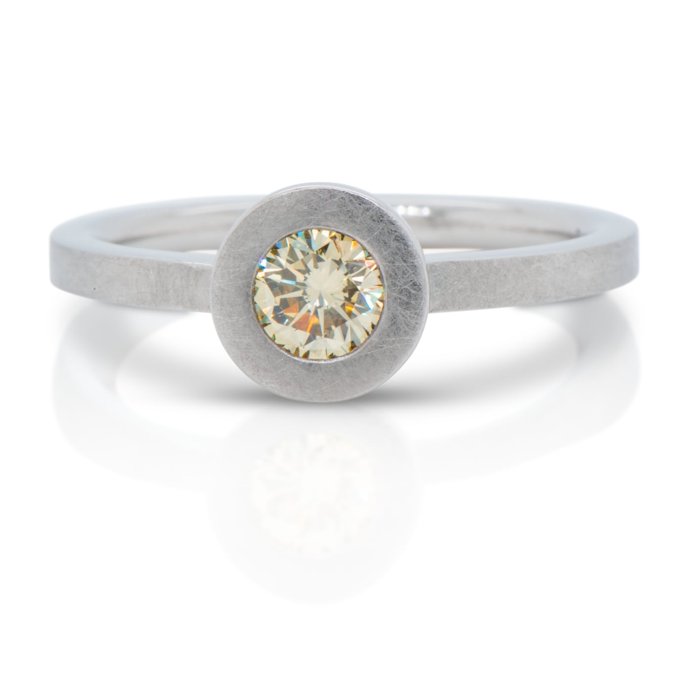 Light Yellow Diamantring
